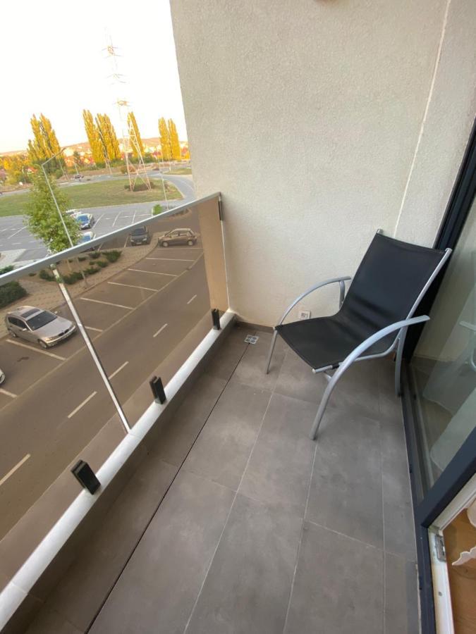 Apartman Sarah Oradea Exterior photo