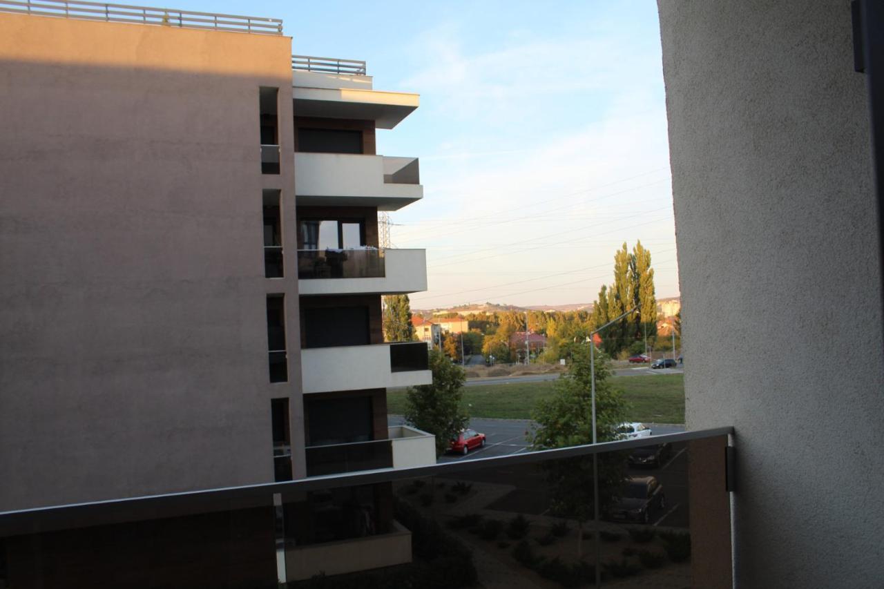 Apartman Sarah Oradea Exterior photo