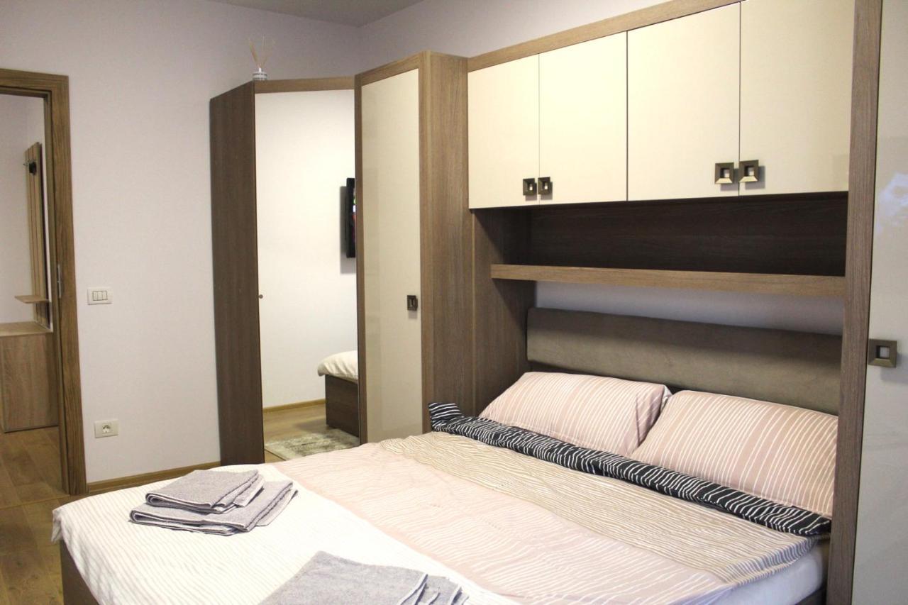 Apartman Sarah Oradea Exterior photo