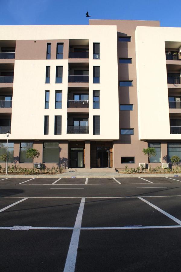 Apartman Sarah Oradea Exterior photo
