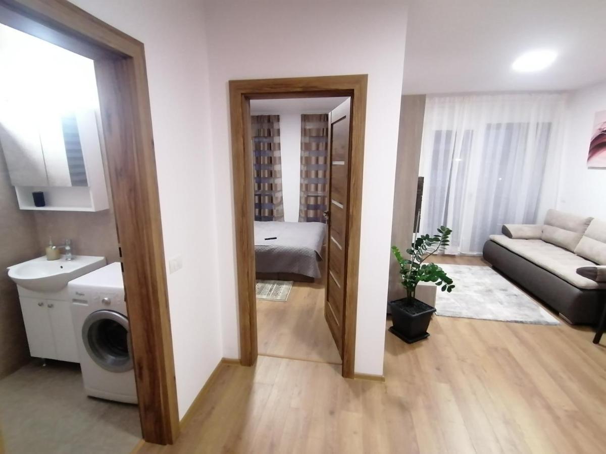 Apartman Sarah Oradea Exterior photo